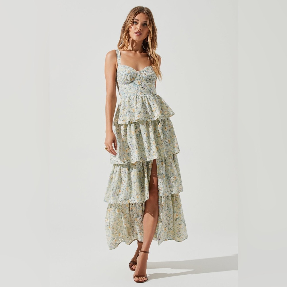 ASTR the label Midsummer Eyelet Tiered Maxi Dress in Mint Floral - M